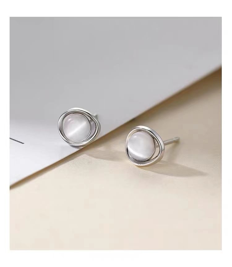 Faux Cat's Eye Stone Stud Earring