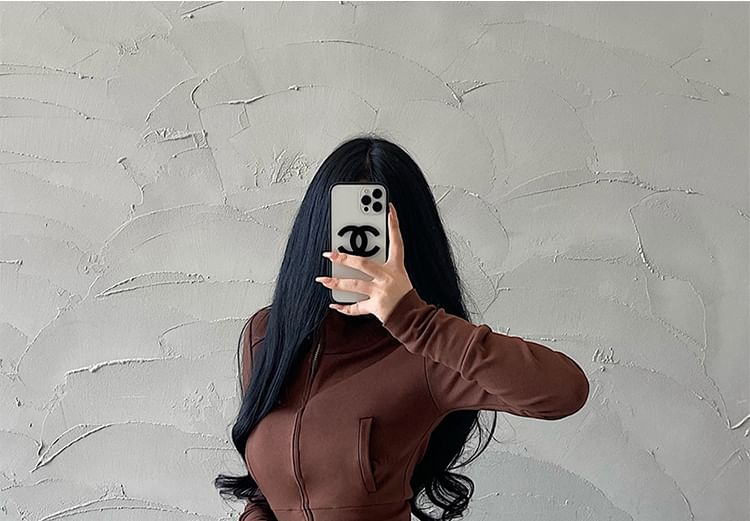 Sleek Mid-Rise Mini Pencil Skirt