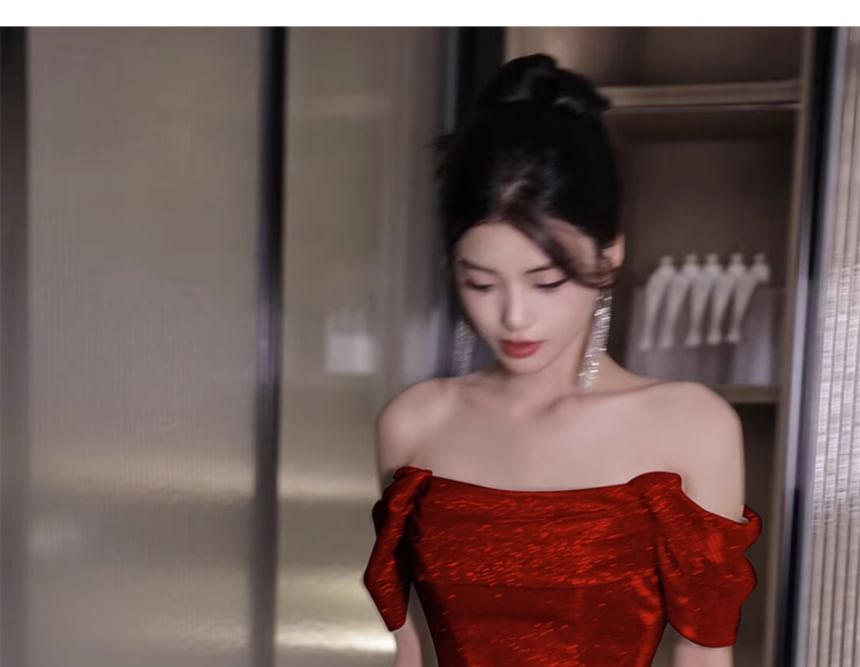 Plain A-Line Glitter Off-Shoulder Evening Gown