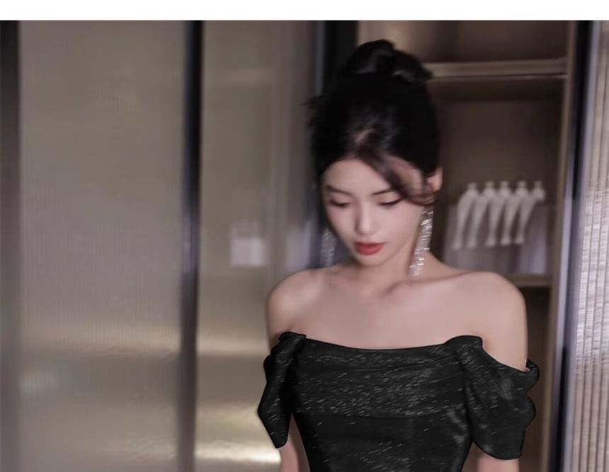 Off-Shoulder Plain Glitter Ruched A-Line Evening Gown