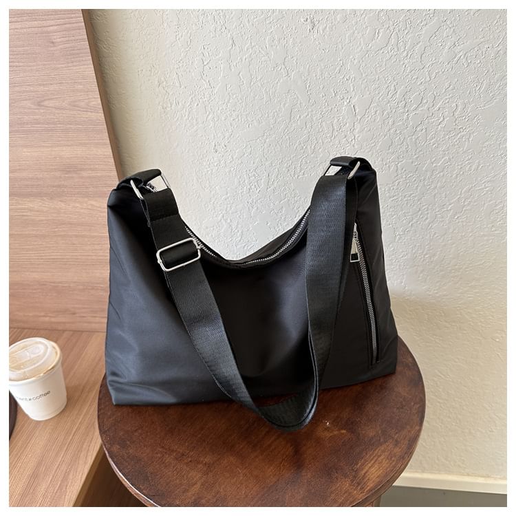 Plain Lightweight Crossbody Bag