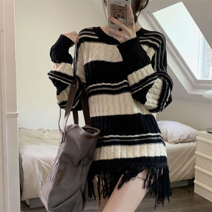 Sweater Loose-Fit Frayed Striped