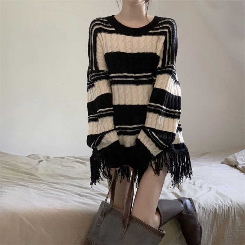 Sweater Loose-Fit Frayed Striped