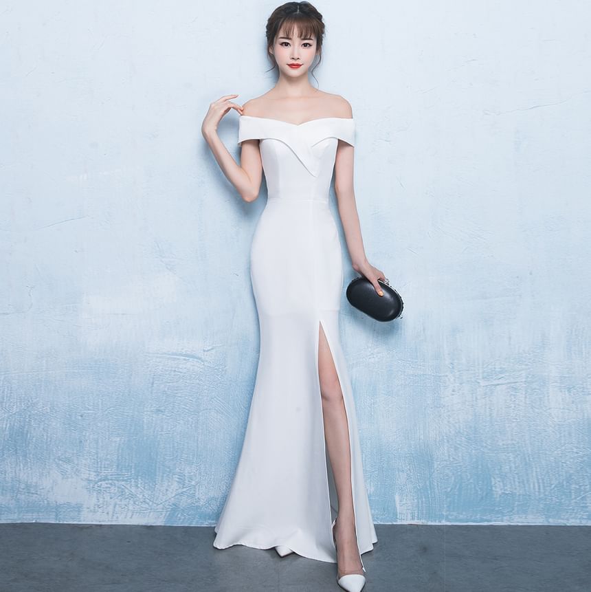 Plain Gown Mermaid Side-Slit Off-Shoulder Evening