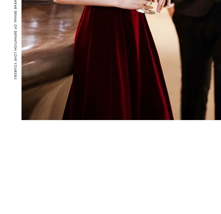 Off-Shoulder Plain A-Line Evening Gown