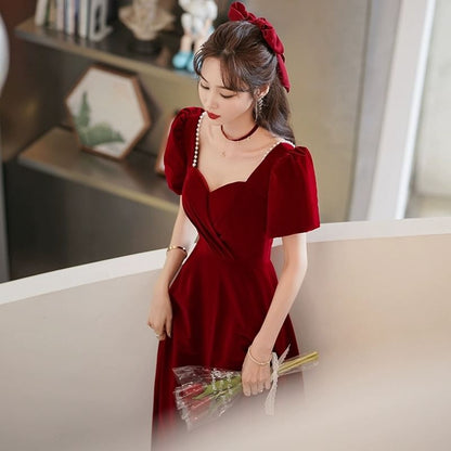 Puff-Sleeve Sweetheart Neckline Plain Midi A-Line Cocktail Dress