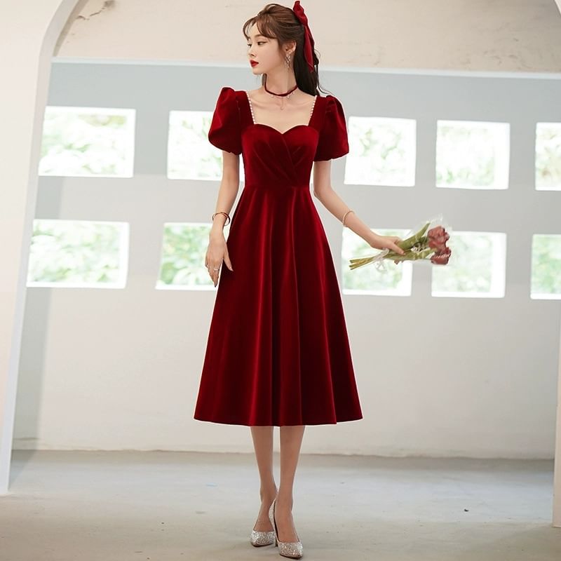 Puff-Sleeve Sweetheart Neckline Plain Midi A-Line Cocktail Dress