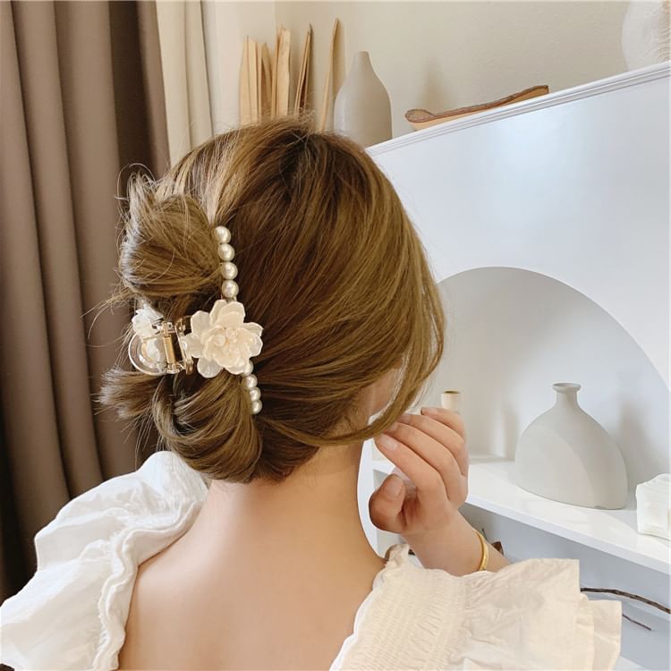 Acrylic Clamp Pearl Floral Hair Faux
