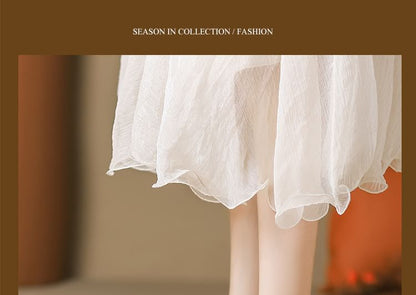 Contrast Trim Platform Slip-Ons