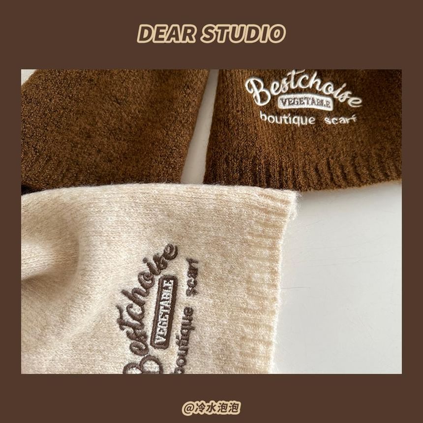Embroidered Lettering Knit Scarf