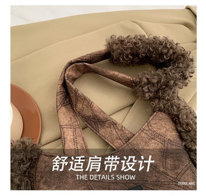 Fluffy Trim Star Tote Bag