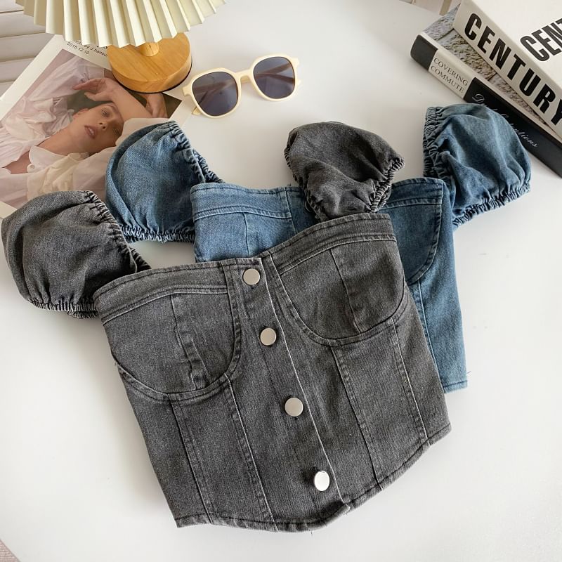 Crop Top aus gewaschenem Denim mit Puffärmeln und Knopfleiste