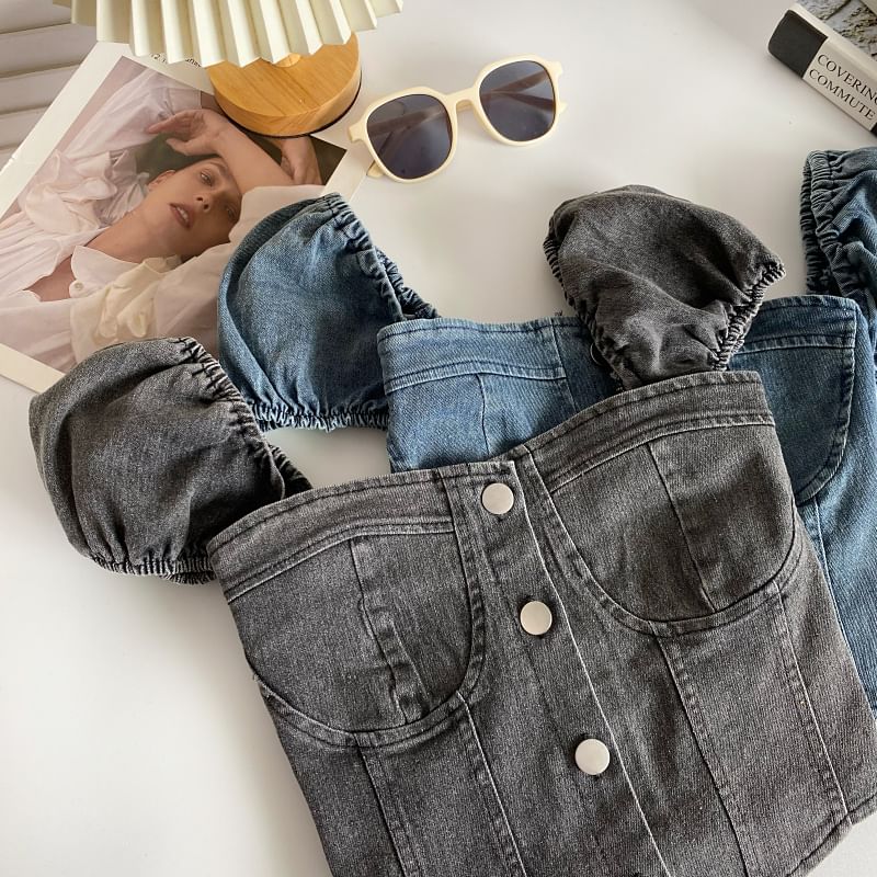 Crop Top aus gewaschenem Denim mit Puffärmeln und Knopfleiste