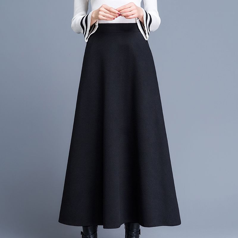 Versatile High-Rise A-Line Skirt