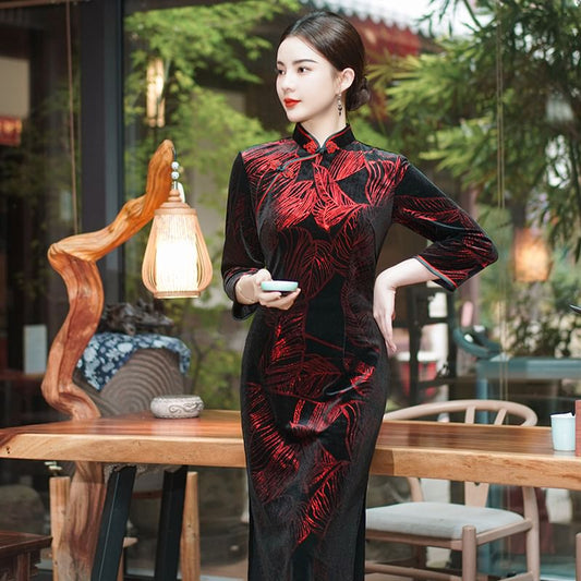 3/4-Sleeve Floral Print Velvet Midi Qipao