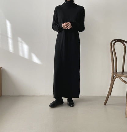 Long-Sleeve Turtleneck Knit Maxi Dress