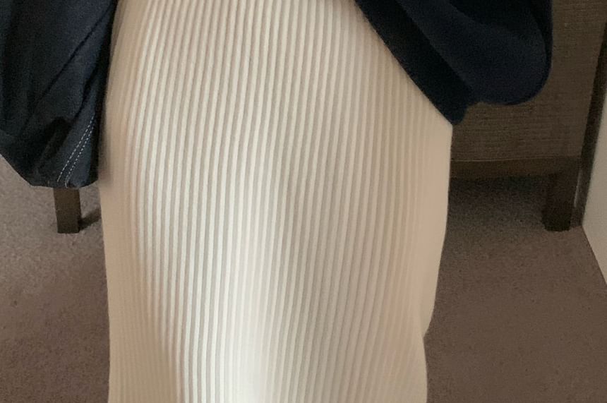 Ribbed Knit Maxi Pencil Skirt with High Rise