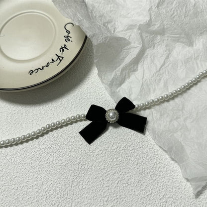 Necklace Pearl Faux Bow Velvet
