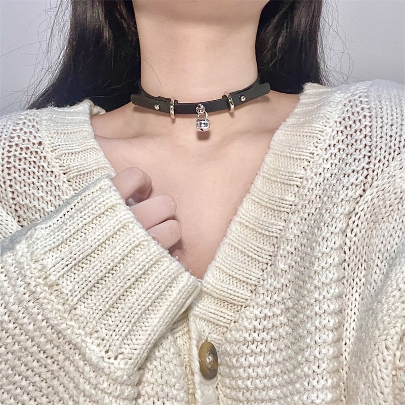 Bell Faux Choker Pendant Leather