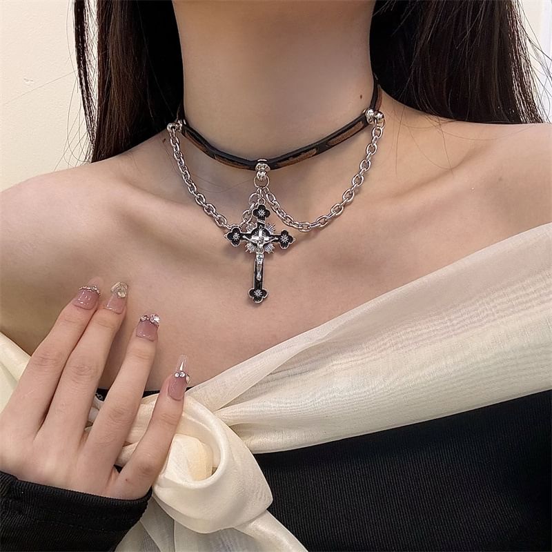Faux Leather Chained Layered Choker