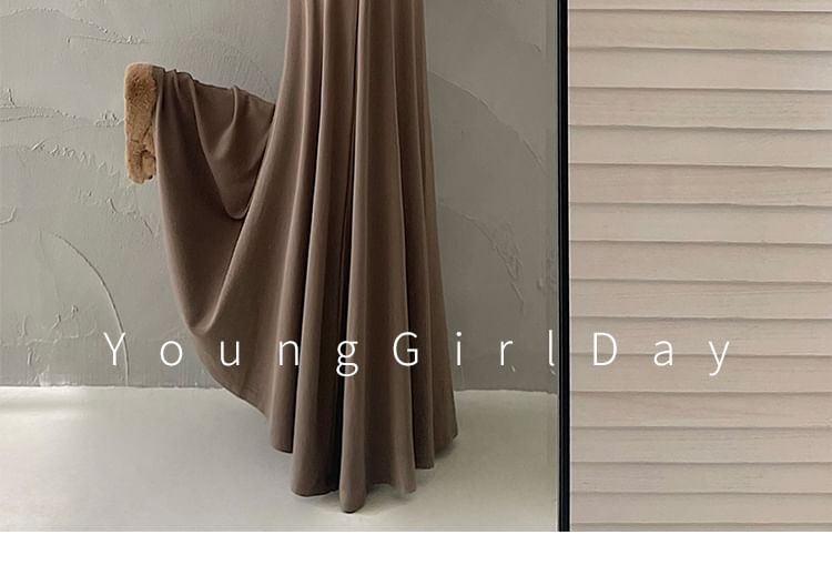 Crew Neck Long-Sleeve Tee Paired with High-Rise Solid Maxi A-Line Skirt