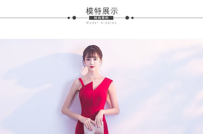 Sleeveless V-Neck Plain Slit Sheath Evening Gown
