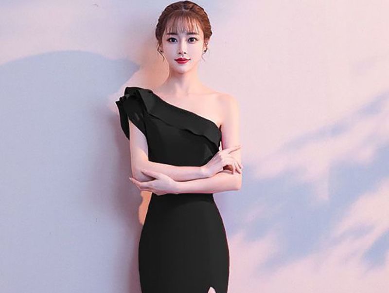 Single Shoulder Plain Sheath Evening Gown