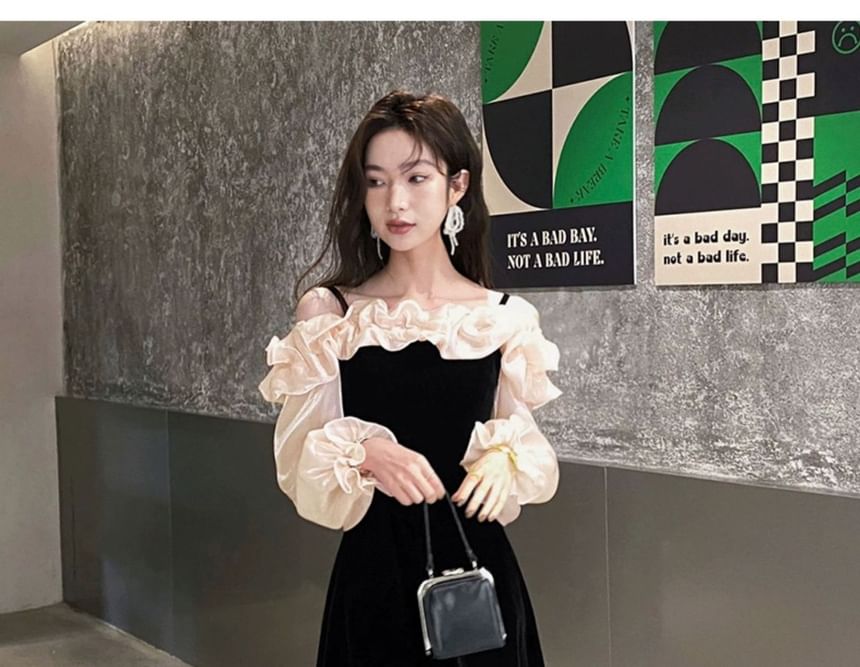 Two Long-Sleeve Cold Shoulder Gown A-Line Tone Evening