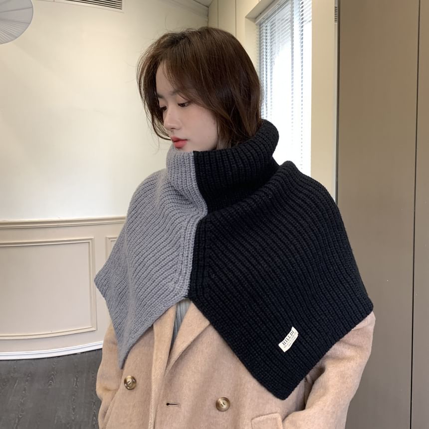 Turtleneck Two Tone Slit Knit Shawl