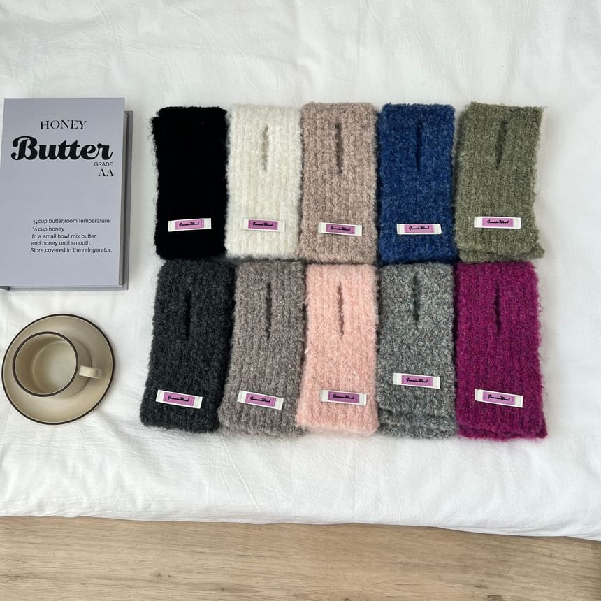 Criss Cross Knit Light Scarf