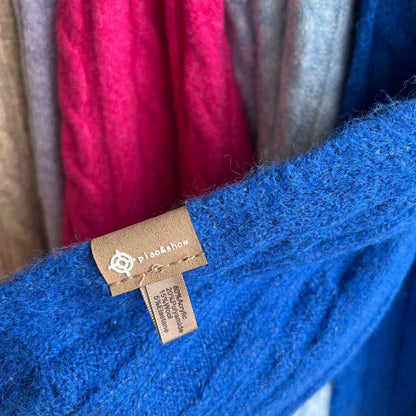 Plain Cable Knit Scarf