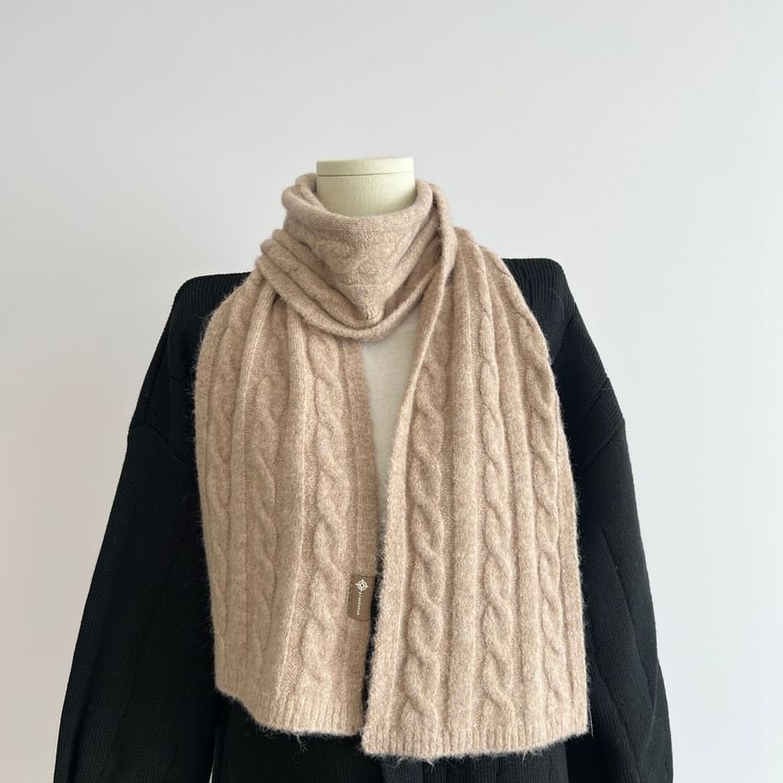 Plain Cable Knit Scarf