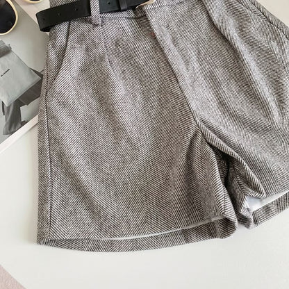 Set: Shorts mit hoher Taille und Unifarben + Gürtel aus Kunstleder
