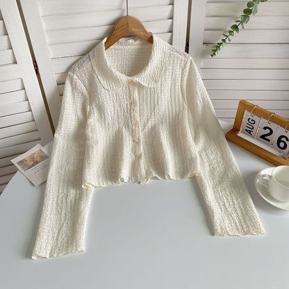 Langärmliges, schlichtes, gerafftes Hemd zum Zuknöpfen