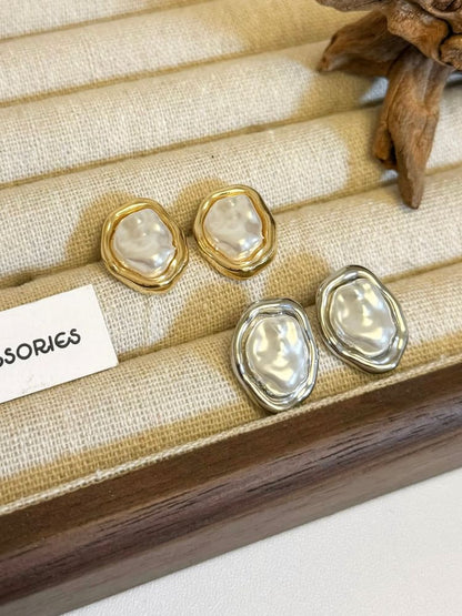 Irregular Stud Pearl Faux Ear