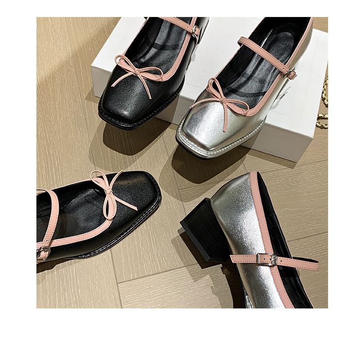 Square Toe Bow Mary Jane Pumps