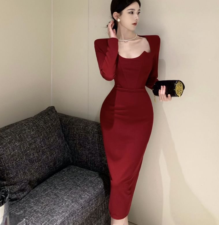 Long-Sleeve Queen Anne Neckline Plain Midi Sheath Dress