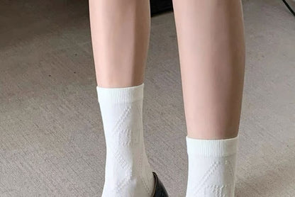 Plain Mary Jane Pumps