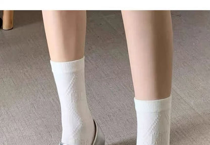 Plain Mary Jane Pumps