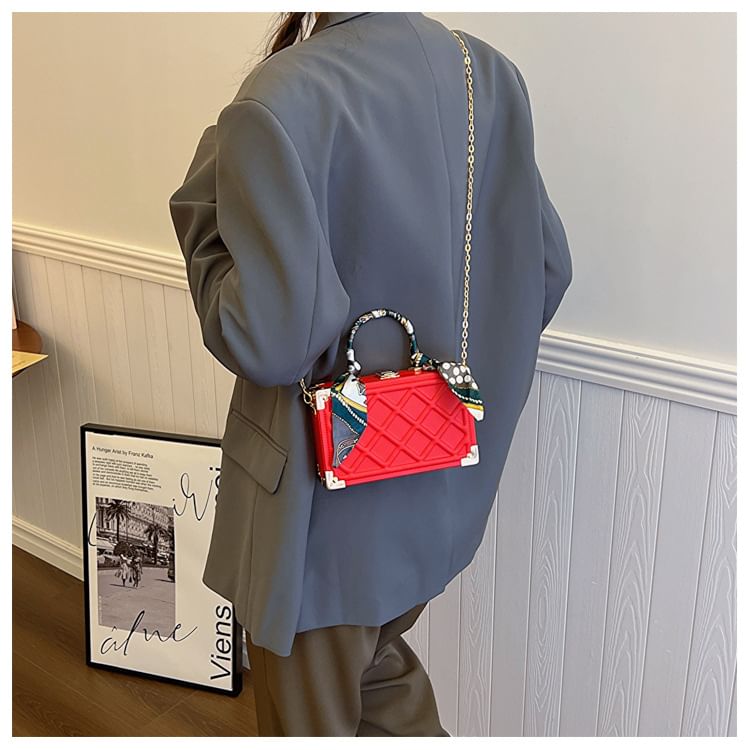 Chain Strap Crossbody Bag