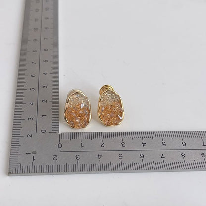 Irregular Faux Alloy Cuff Crystal Ear