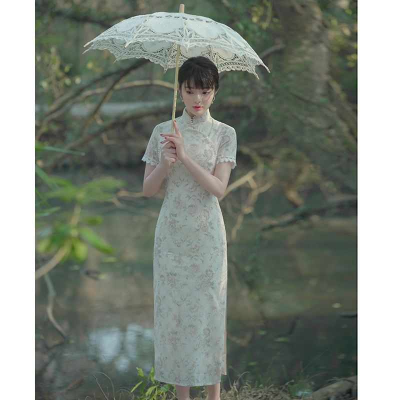 Short-Sleeve Lace Maxi Qipao Dress