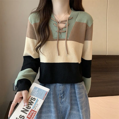 V-Neck Sweater Color Lace-Up Block