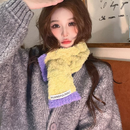 Applique Contrast Scarf Trim Label