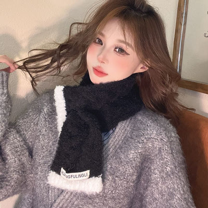 Applique Contrast Scarf Trim Label