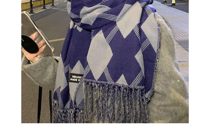 Print Tasseled Argyle Scarf