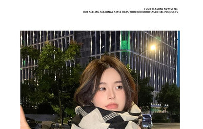 Print Tasseled Argyle Scarf