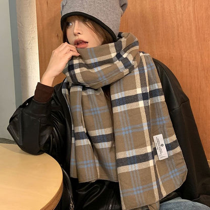 Houndstooth Tasseled Scarf