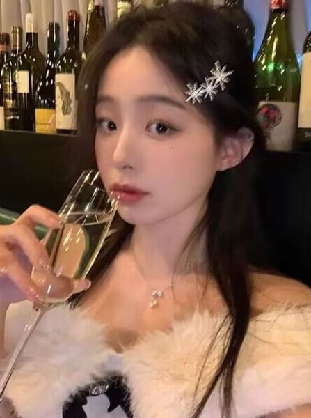 Rhinestone Clip Star Hair