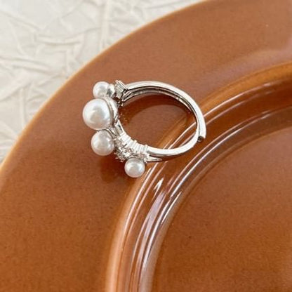 Faux Ring Pearl